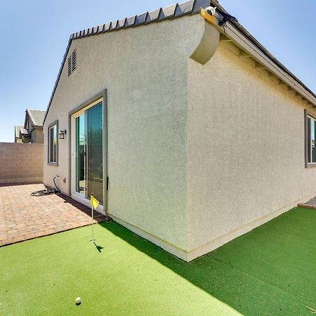 Home With Putting Green About 11 Mi To Las Vegas Strip Exterior foto