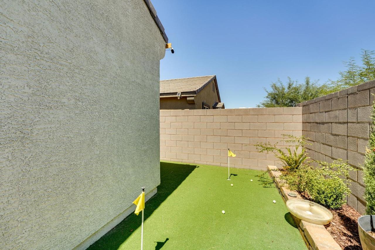 Home With Putting Green About 11 Mi To Las Vegas Strip Exterior foto